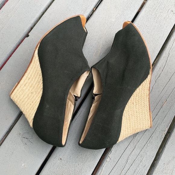 Christian Louboutin Corazon Canvas Espadrilles size 40 - Picture 6 of 9